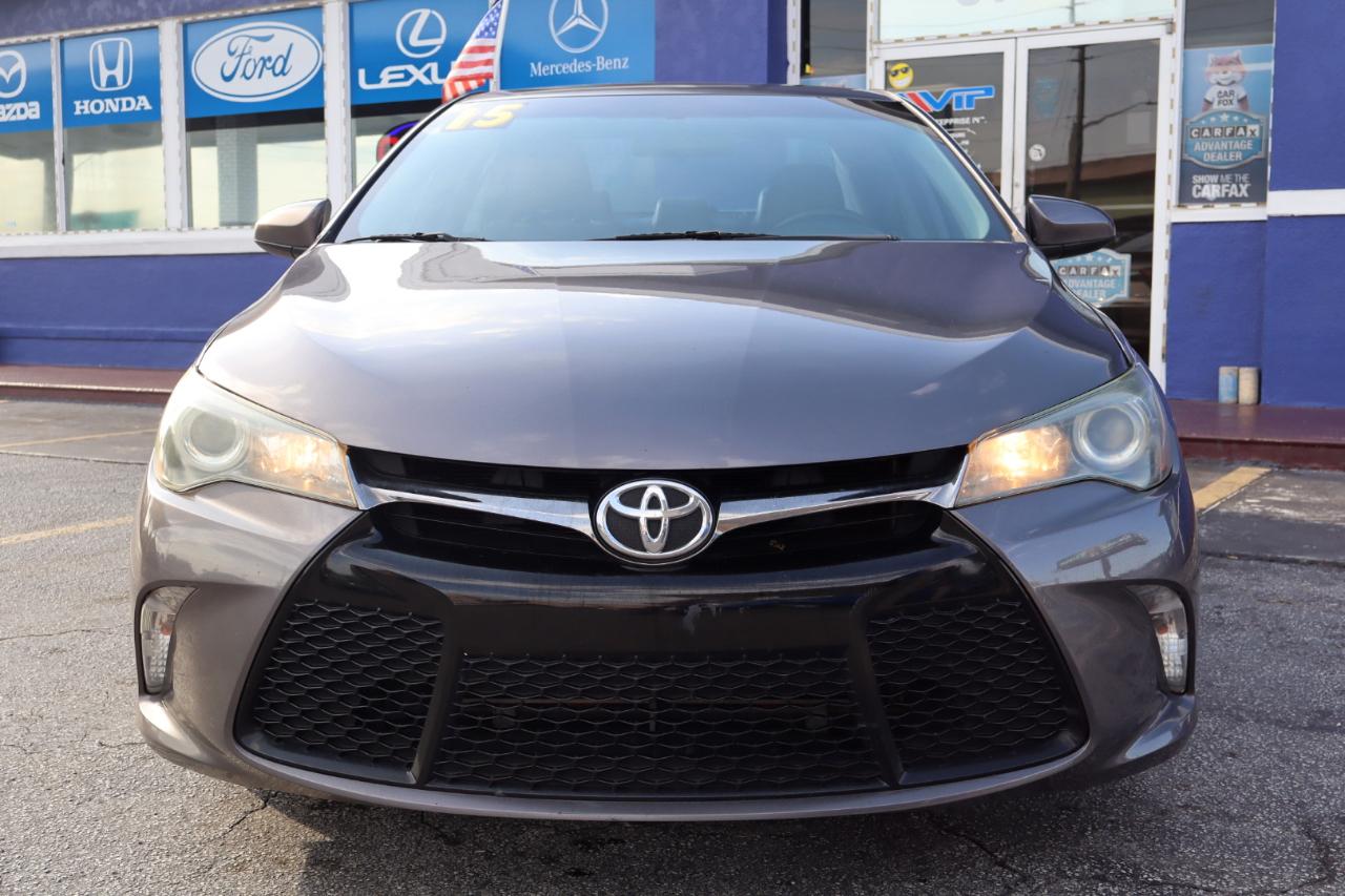 Toyota Camry 4dr Sdn I4 Auto XLE (Natl) 2015