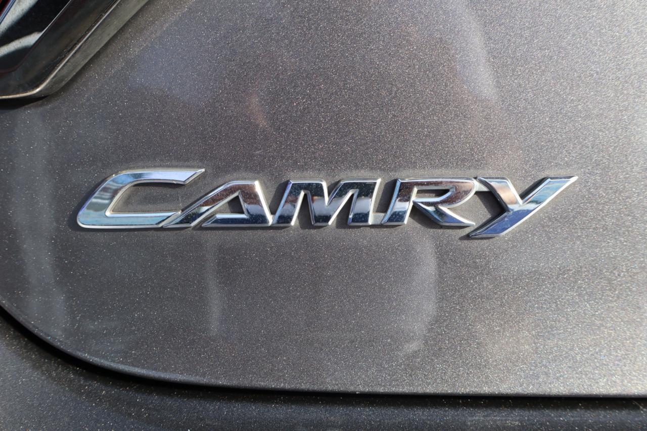 Toyota Camry 4dr Sdn I4 Auto XLE (Natl) 2015