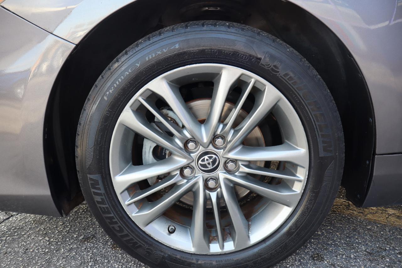 Toyota Camry 4dr Sdn I4 Auto XLE (Natl) 2015