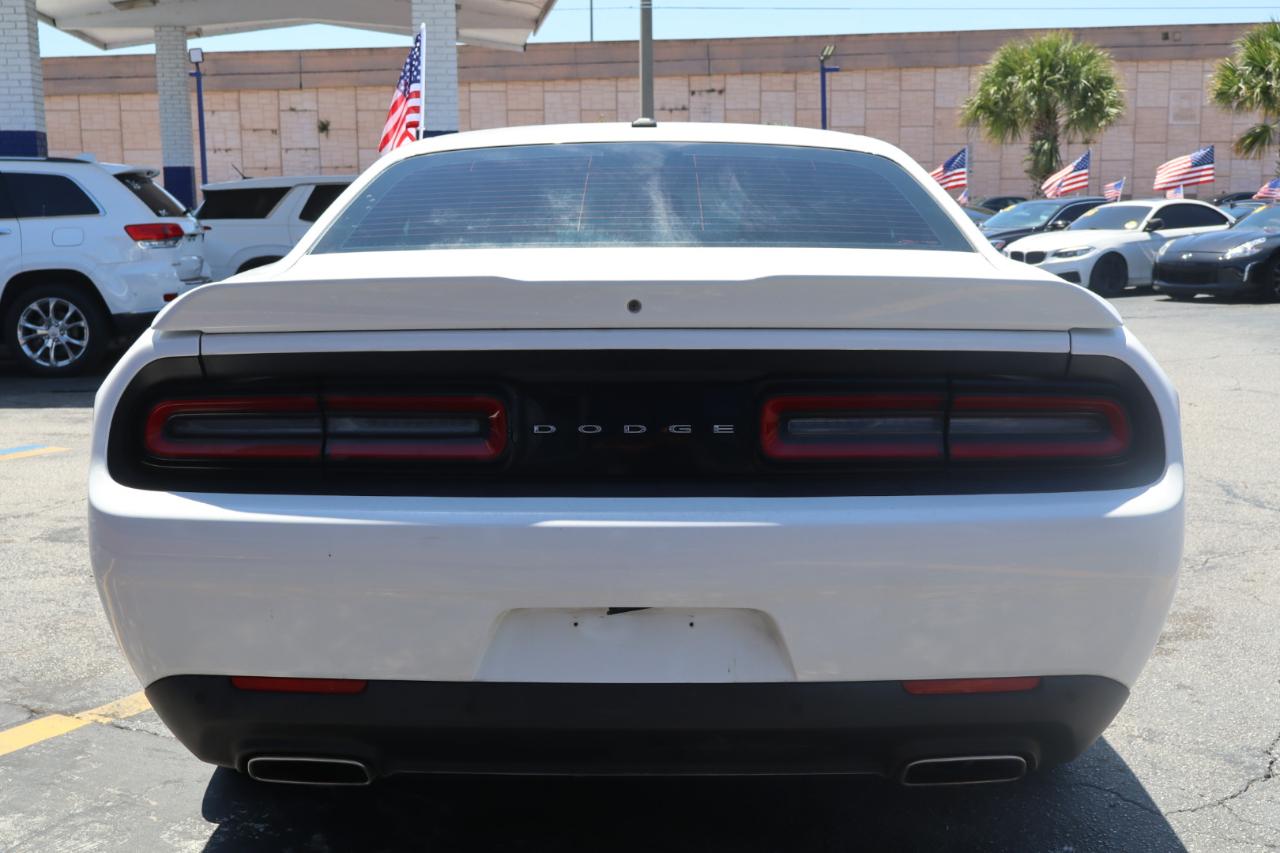Dodge Challenger GT RWD 2019