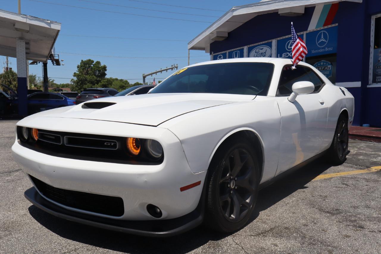 Dodge Challenger GT RWD 2019