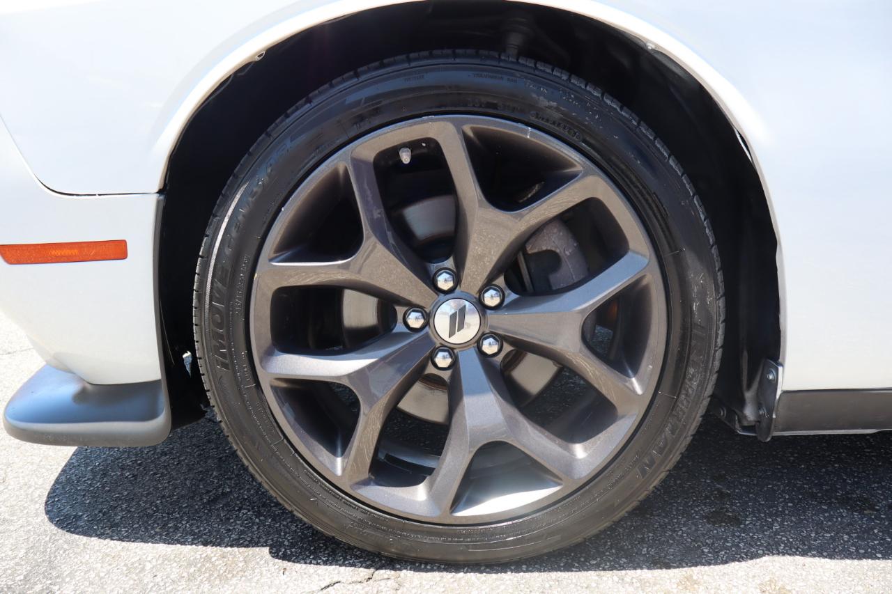 Dodge Challenger GT RWD 2019