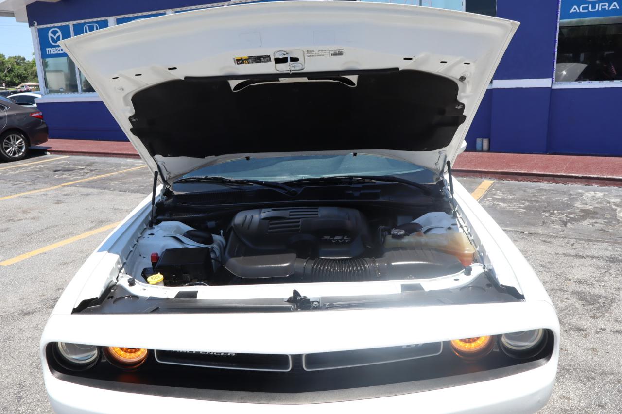 Dodge Challenger GT RWD 2019