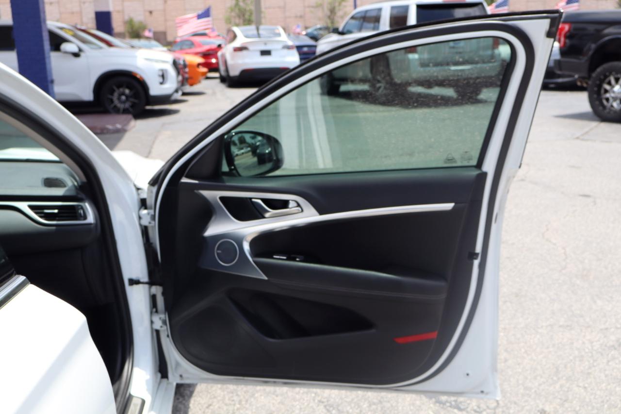 Genesis G70 2.0T AWD 2020
