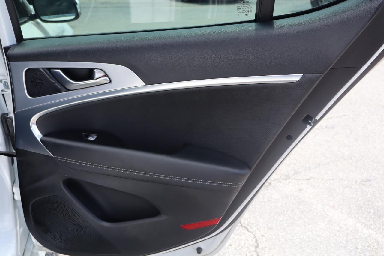 Genesis G70 2.0T AWD 2020