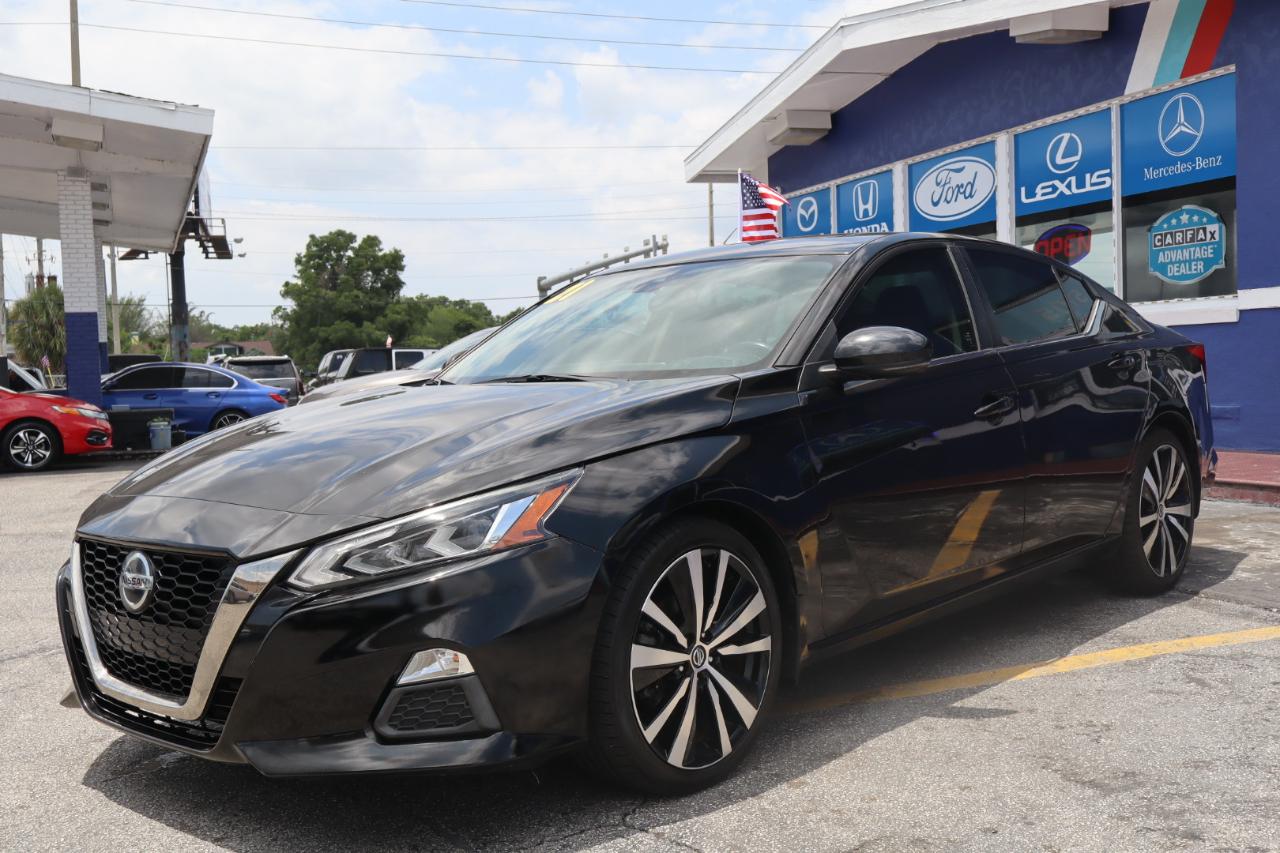 Nissan Altima 2.5 SR Sedan 2021