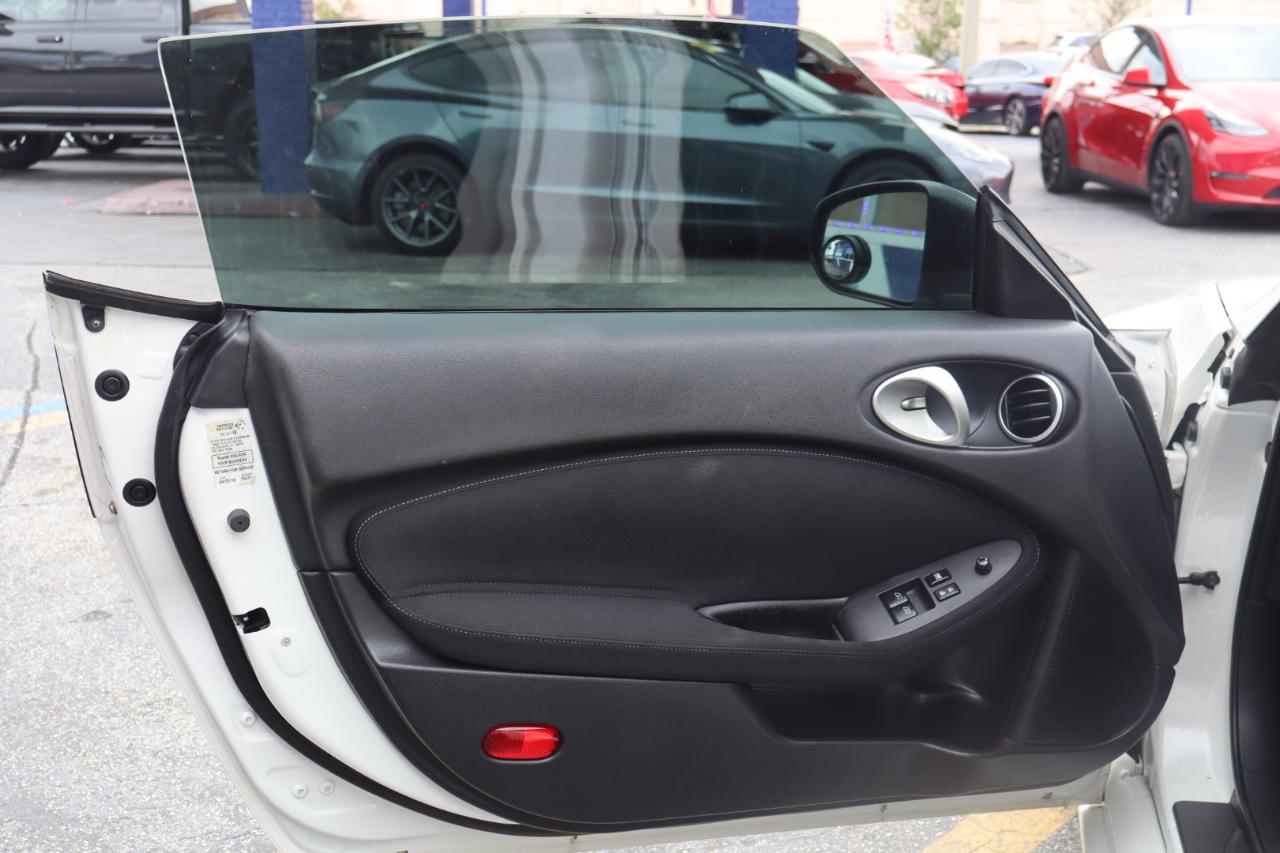 Nissan 370Z 2dr Cpe Manual 2014