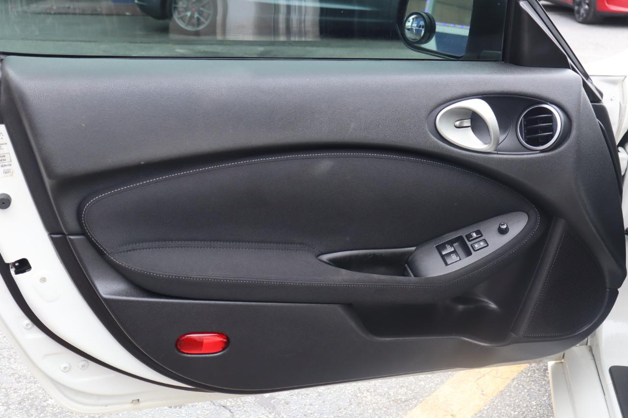 Nissan 370Z 2dr Cpe Manual 2014