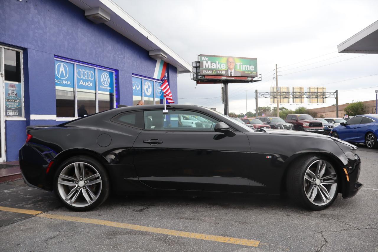 Chevrolet Camaro 2dr Cpe 1LT 2017