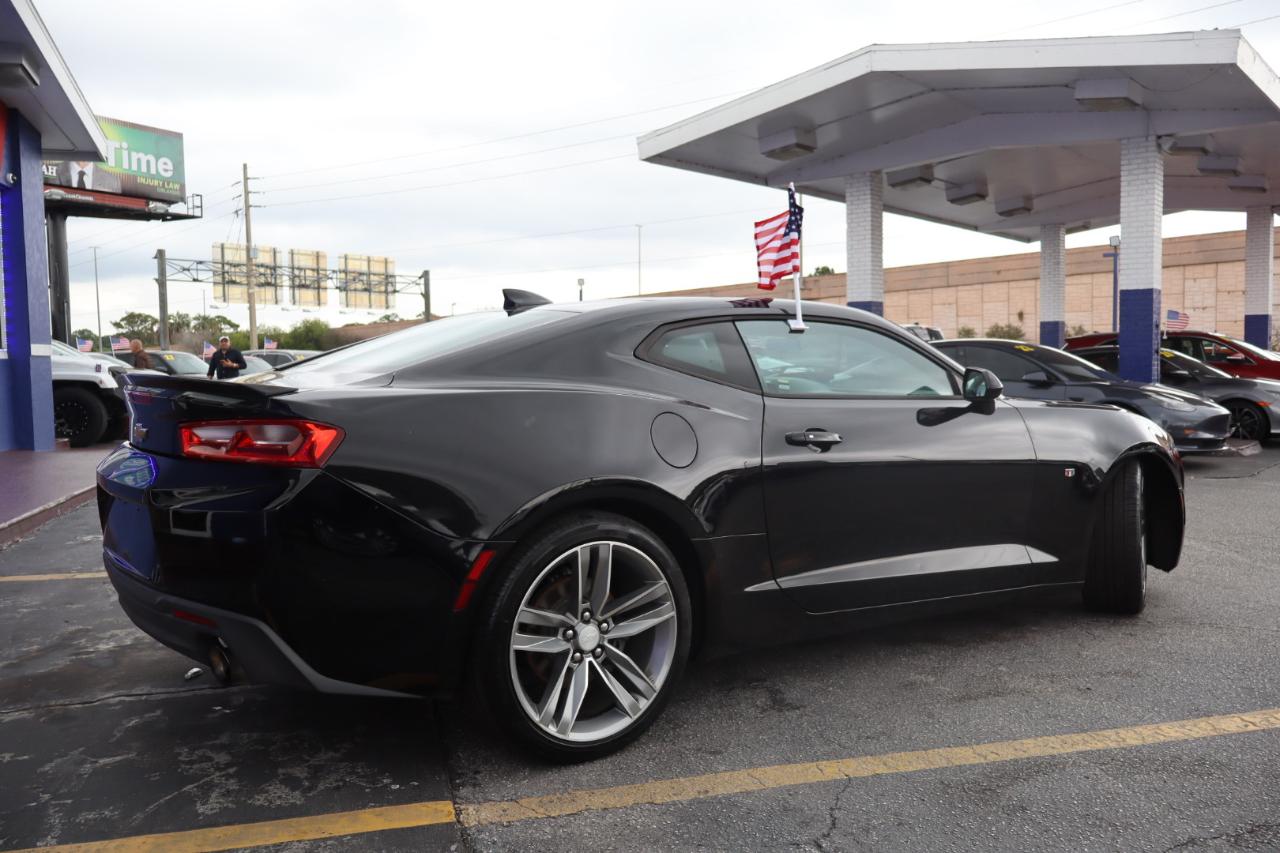 Chevrolet Camaro 2dr Cpe 1LT 2017