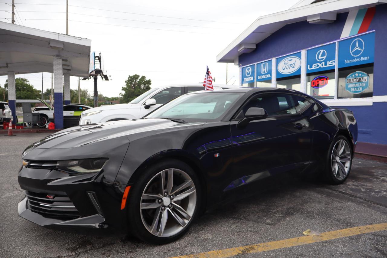 Chevrolet Camaro 2dr Cpe 1LT 2017
