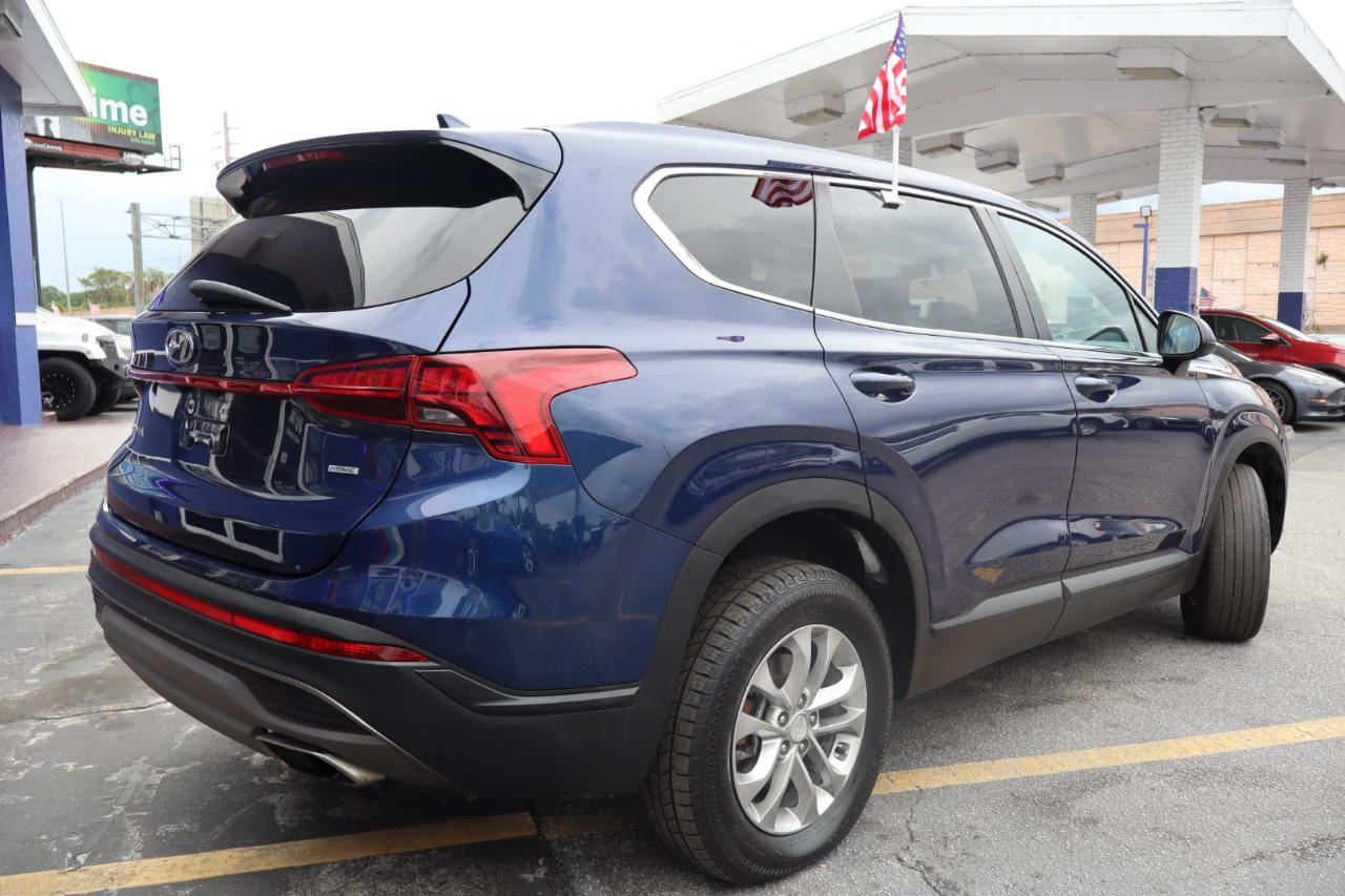 Hyundai Santa Fe SE AWD 2021