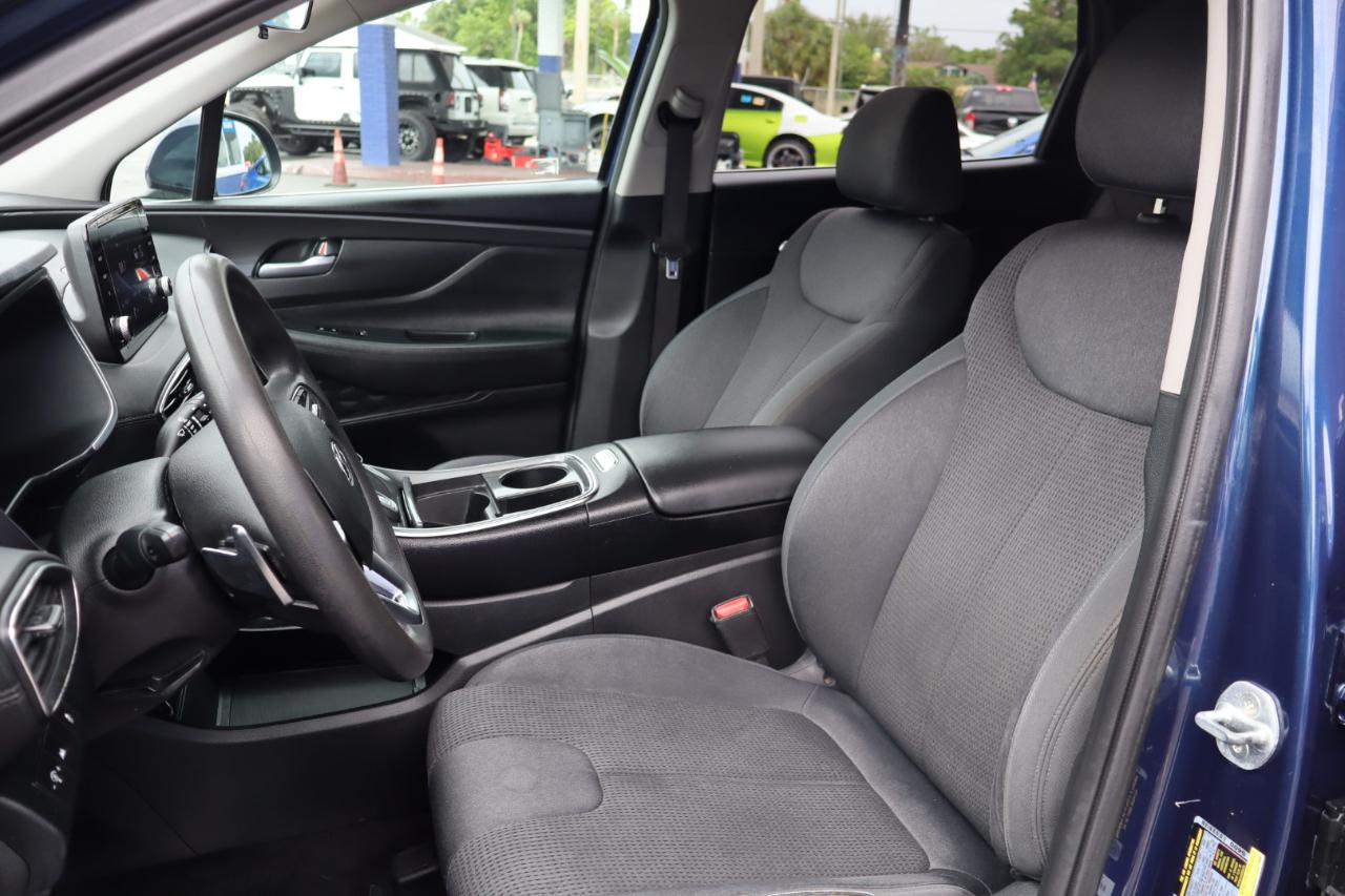 Hyundai Santa Fe SE AWD 2021