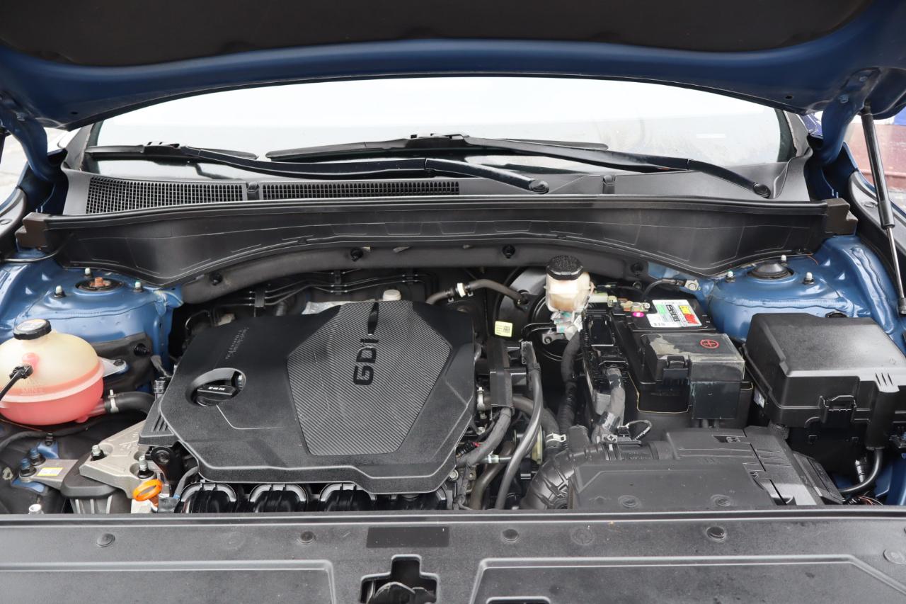 Hyundai Santa Fe SE AWD 2021