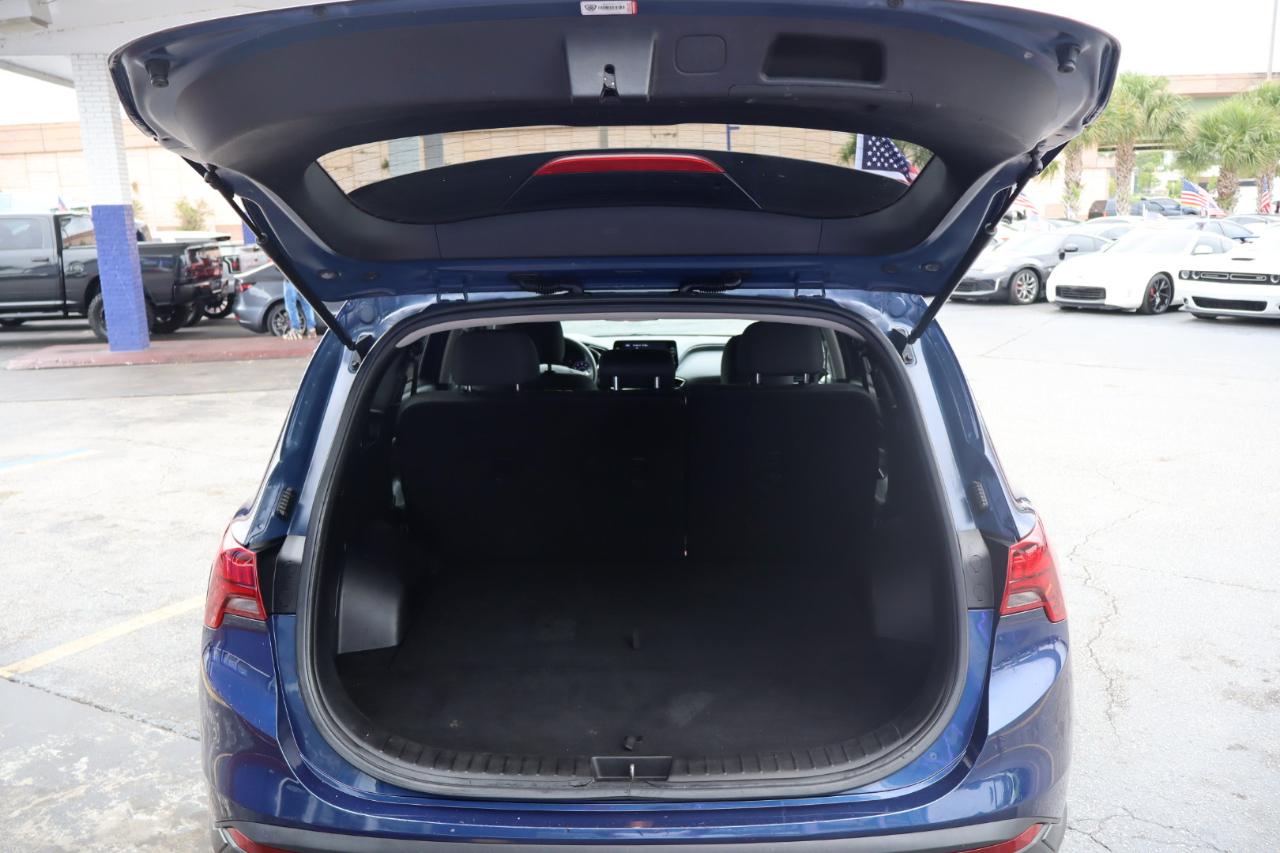 Hyundai Santa Fe SE AWD 2021