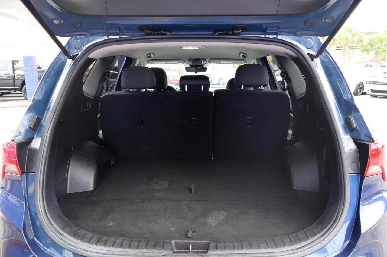 Hyundai Santa Fe SE AWD 2021
