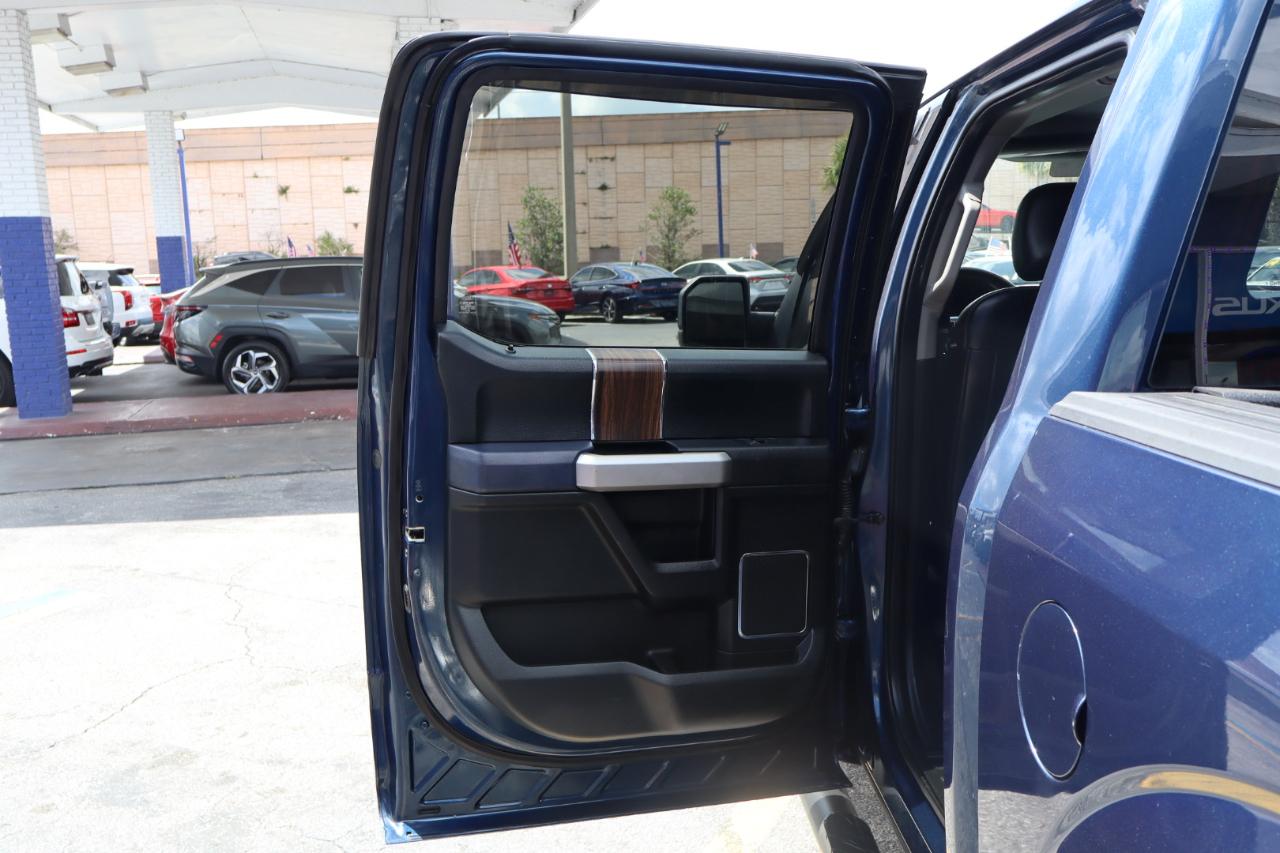 Ford F-150 2WD SuperCrew 157" Lariat 2016