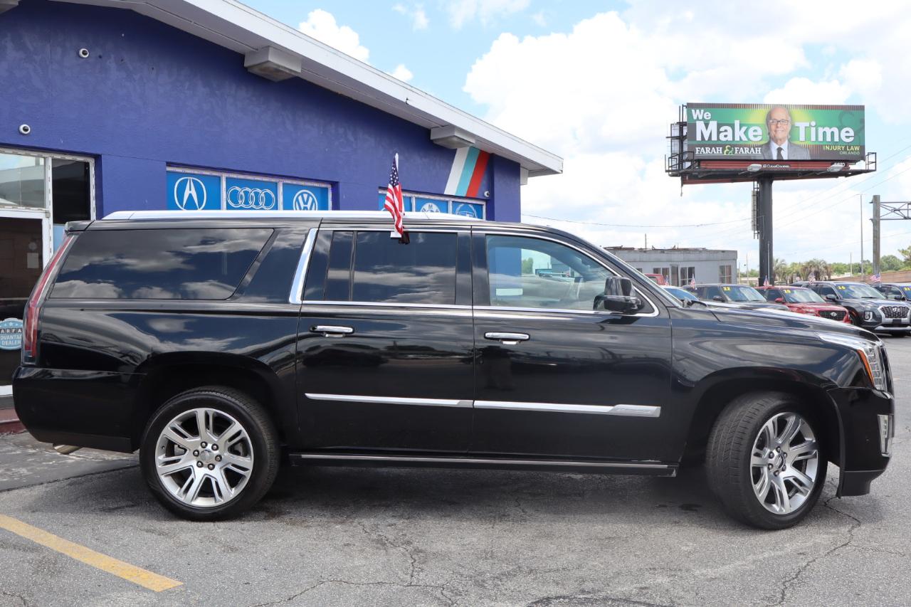 Cadillac Escalade ESV 2WD 4dr Premium Luxury 2017