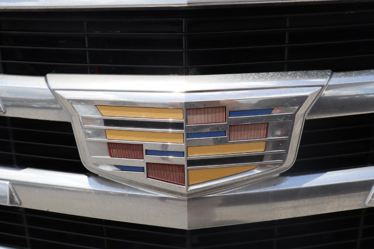 Cadillac Escalade ESV 2WD 4dr Premium Luxury 2017