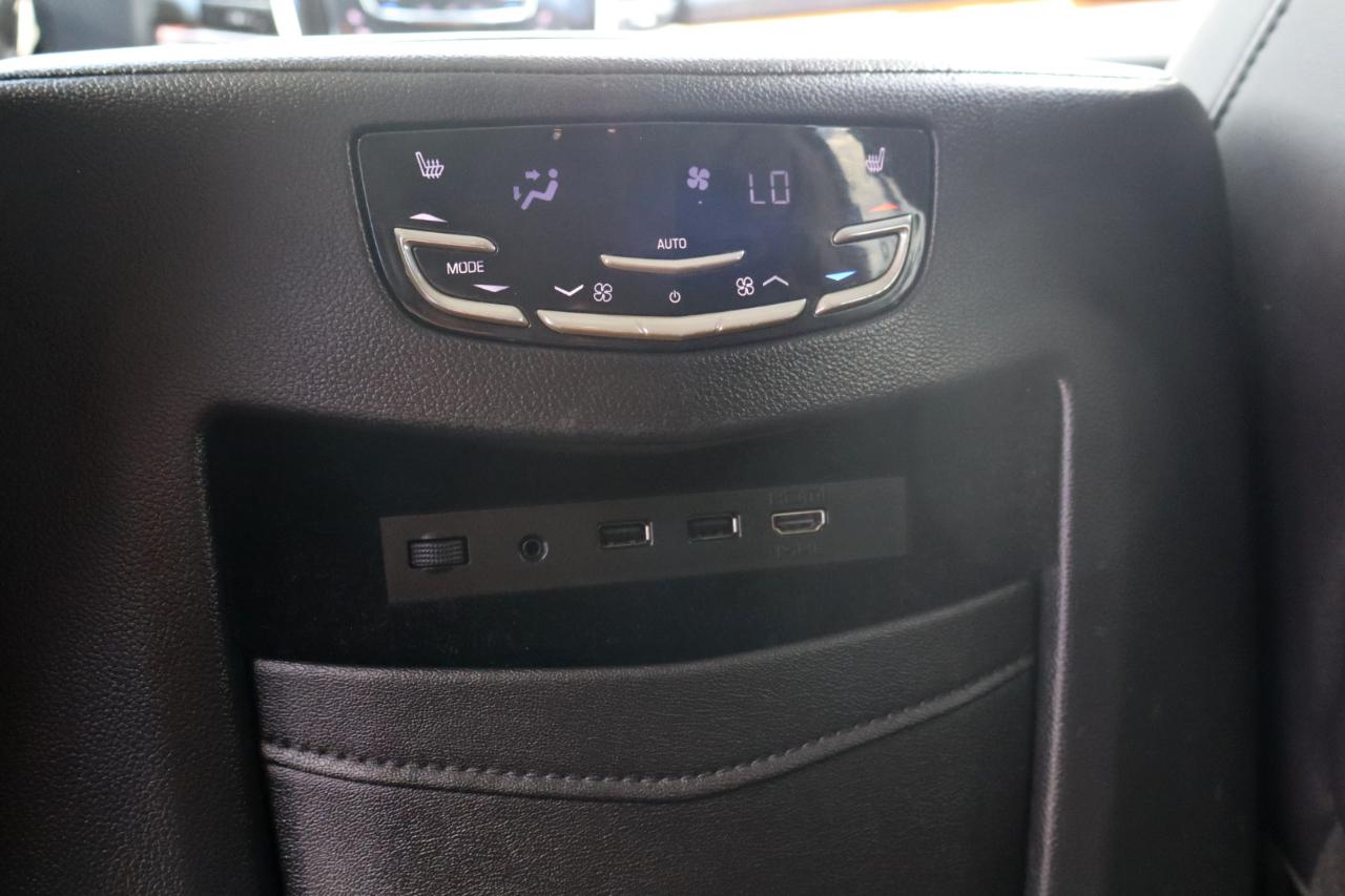 Cadillac Escalade ESV 2WD 4dr Premium Luxury 2017