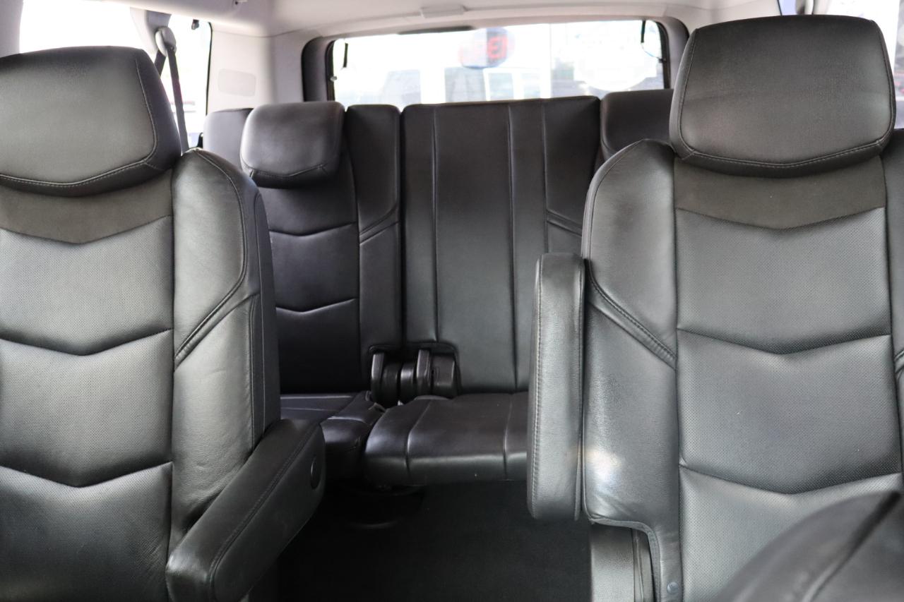Cadillac Escalade ESV 2WD 4dr Premium Luxury 2017
