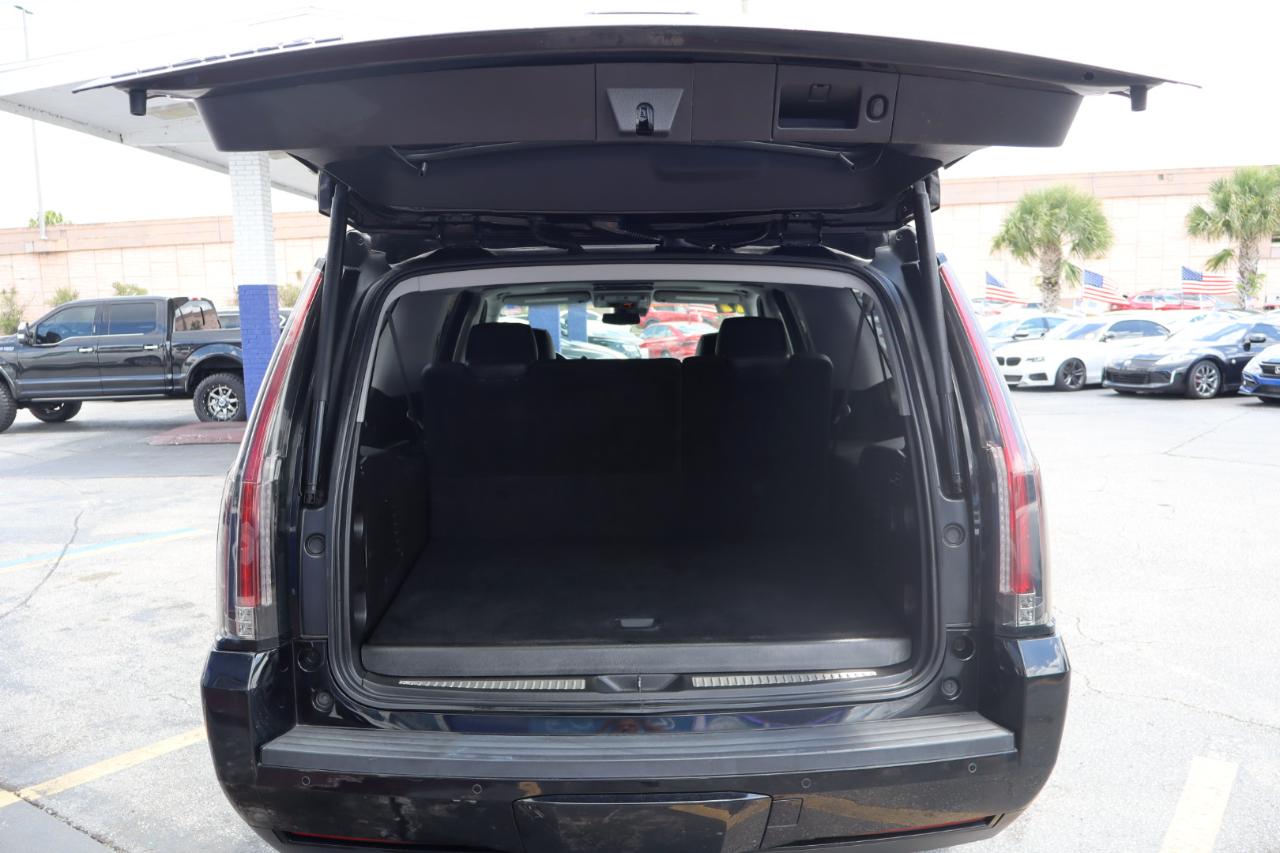 Cadillac Escalade ESV 2WD 4dr Premium Luxury 2017