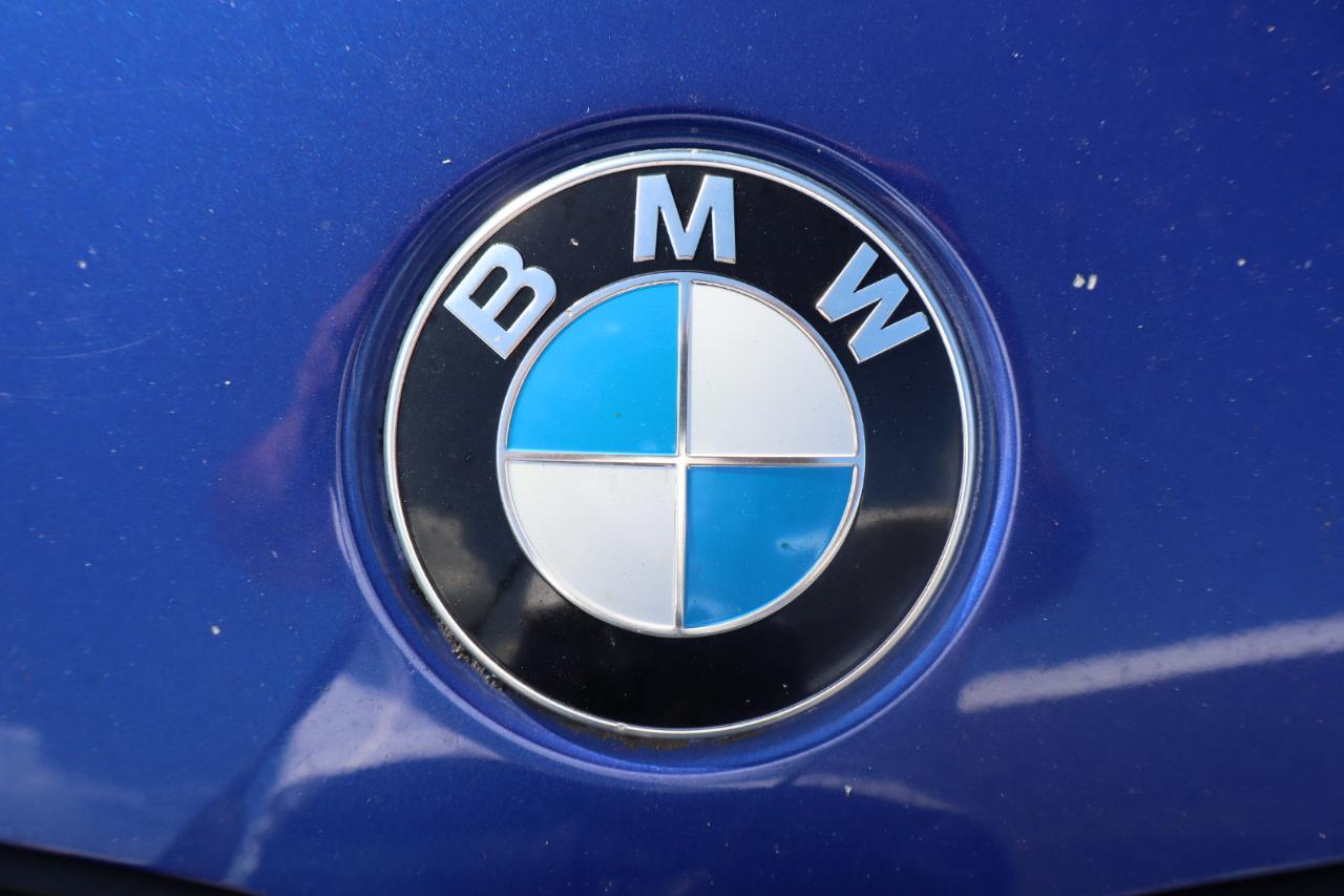 BMW 3 Series 330i Sedan 2019