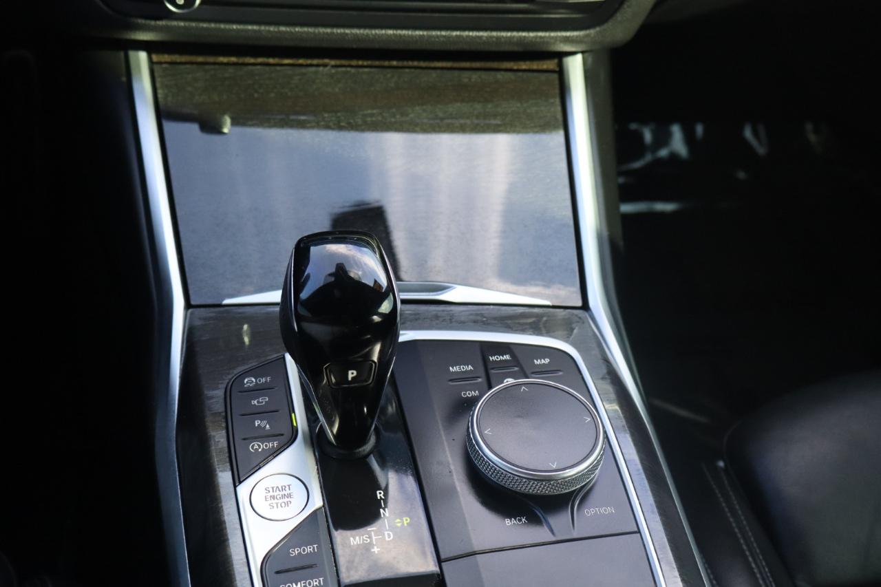 BMW 3 Series 330i Sedan 2019