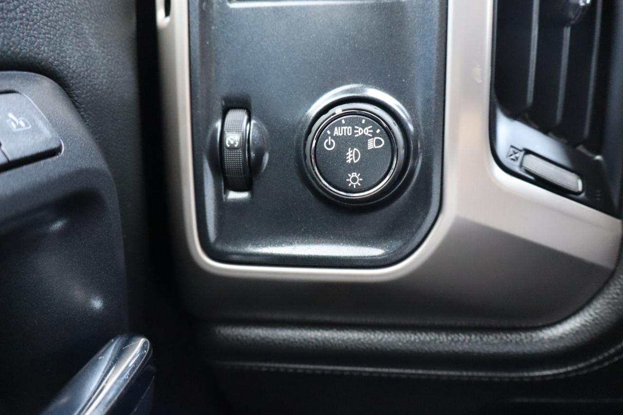 GMC Sierra 1500 2WD Crew Cab 143.5" Denali 2017