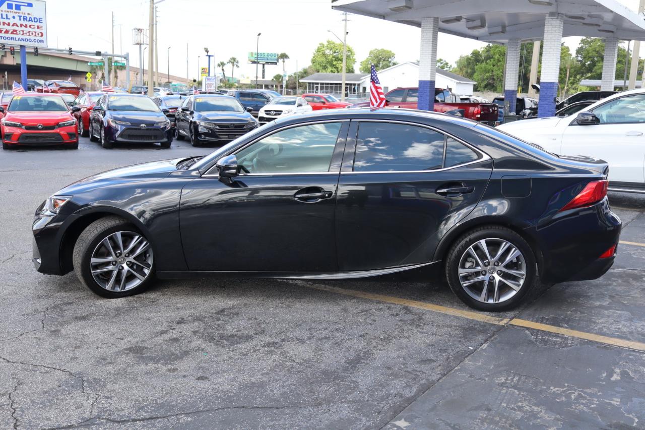 Lexus IS IS 300 RWD 2019
