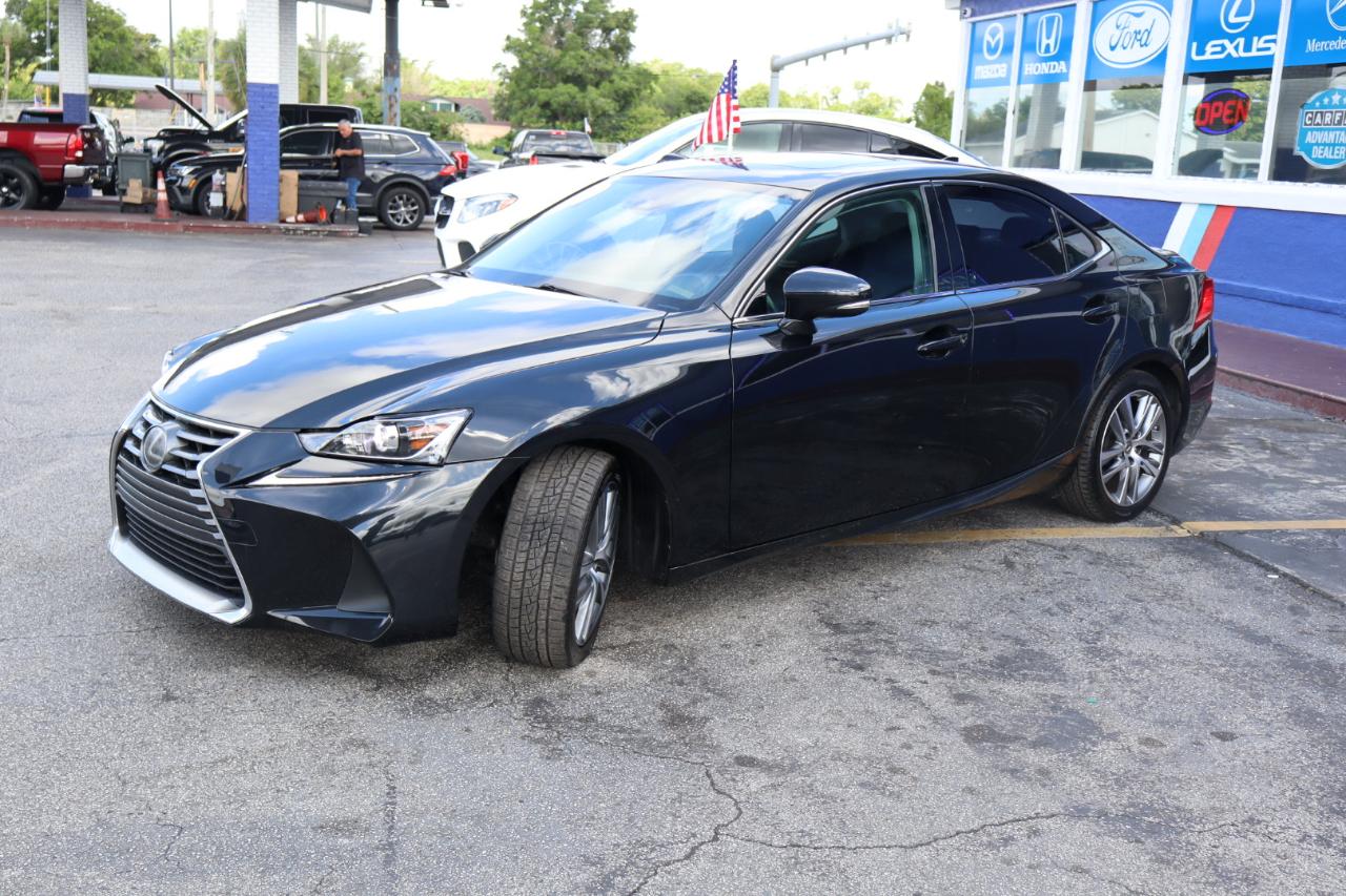 Lexus IS IS 300 RWD 2019
