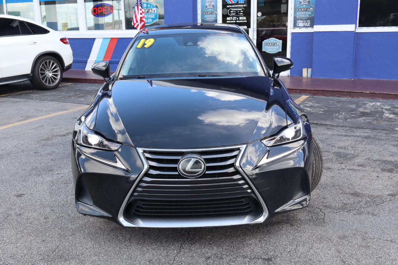 Lexus IS IS 300 RWD 2019