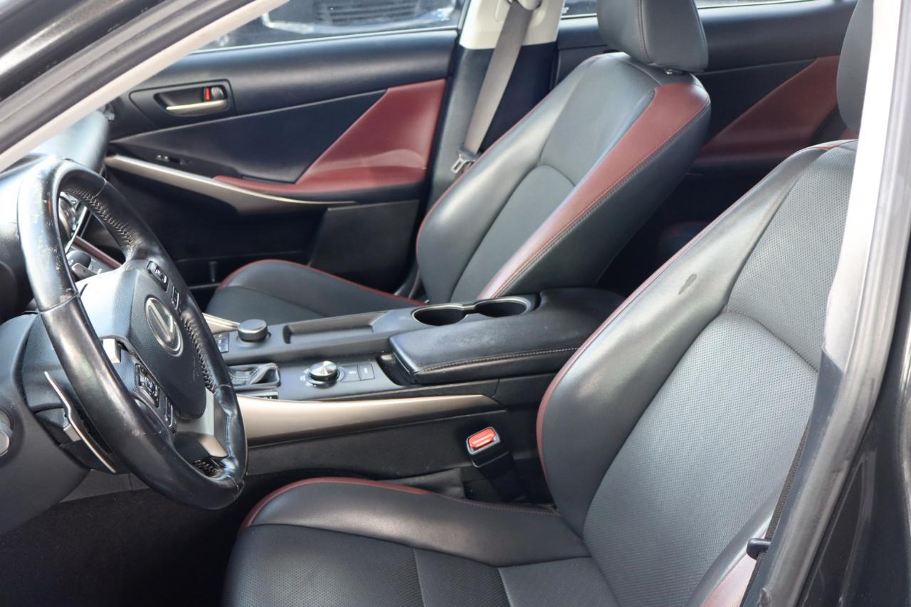 Lexus IS IS 300 RWD 2019
