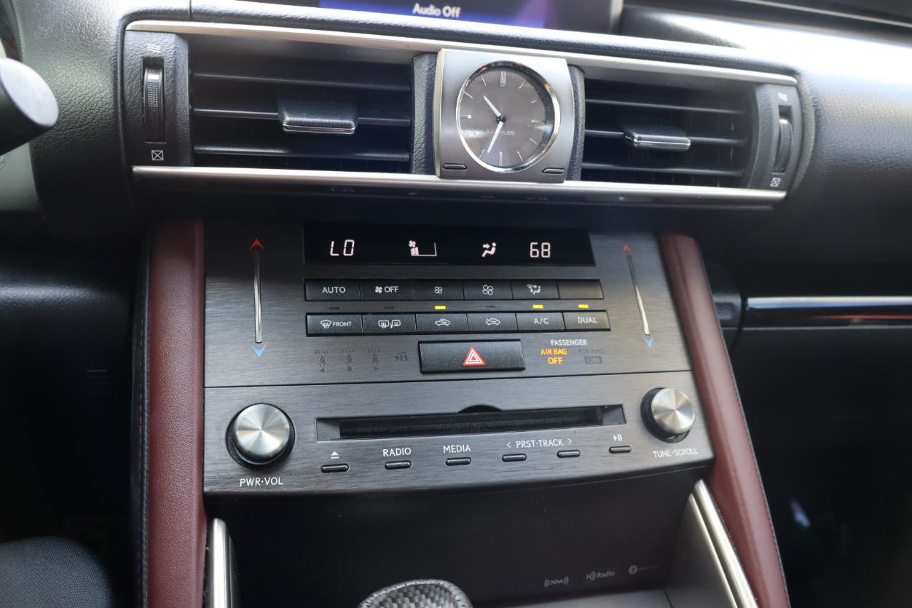 Lexus IS IS 300 RWD 2019