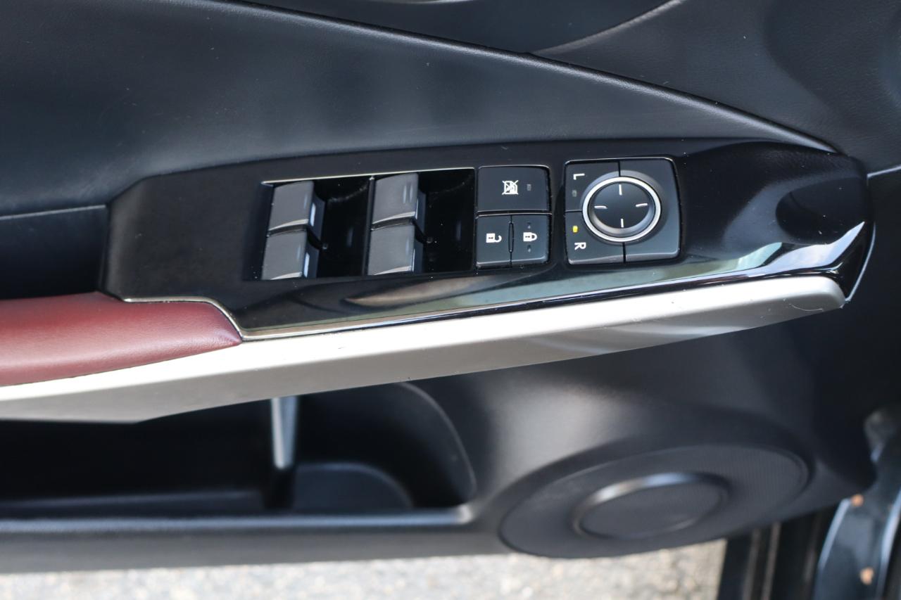 Lexus IS IS 300 RWD 2019