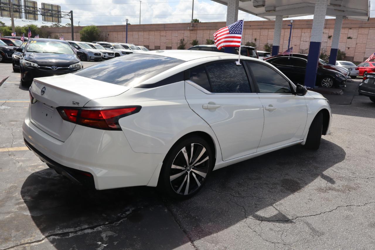 Nissan Altima 2.5 SR Sedan 2020