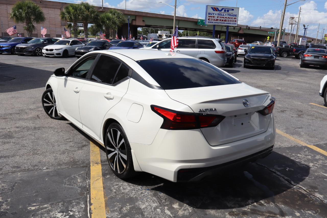 Nissan Altima 2.5 SR Sedan 2020