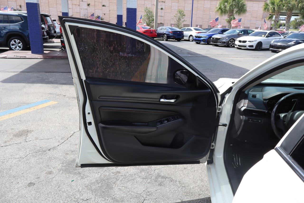Nissan Altima 2.5 SR Sedan 2020