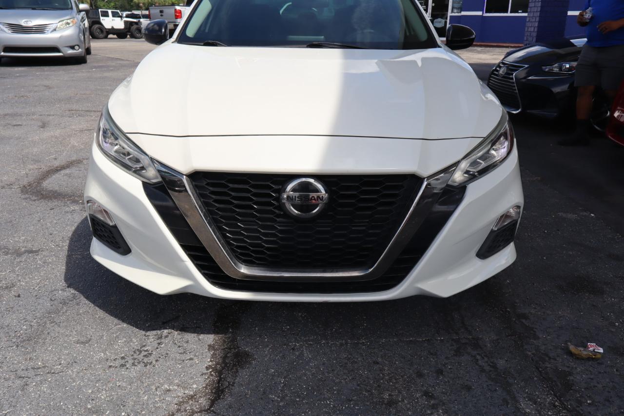 Nissan Altima 2.5 SR Sedan 2020