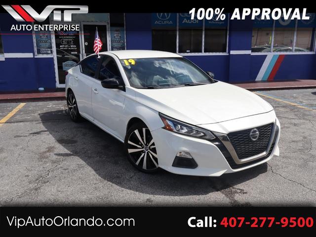 White 2020 Nissan Altima Sedan Front-Wheel Drive Automatic