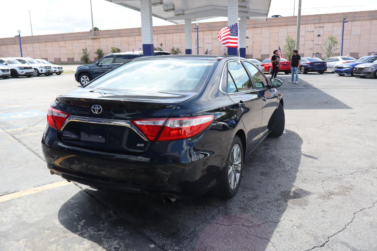 Toyota Camry 4dr Sdn I4 Auto SE w/Special Edition Pkg (Natl) 2016