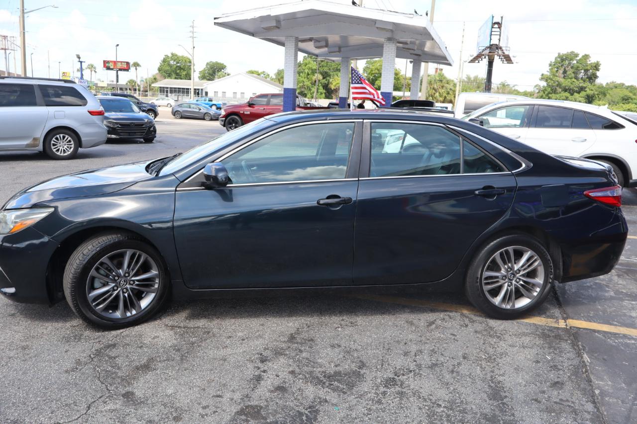 Toyota Camry 4dr Sdn I4 Auto SE w/Special Edition Pkg (Natl) 2016