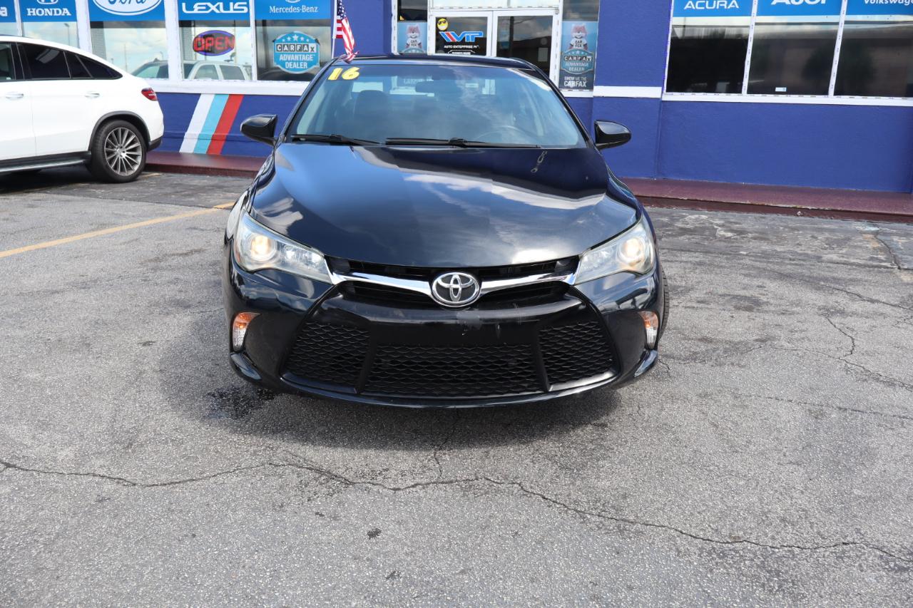 Toyota Camry 4dr Sdn I4 Auto SE w/Special Edition Pkg (Natl) 2016