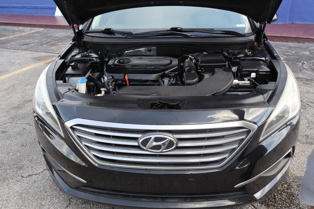 Hyundai Sonata 4dr Sdn 2.4L SE 2016