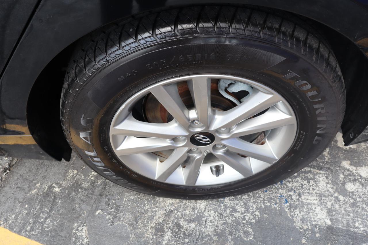 Hyundai Sonata 4dr Sdn 2.4L SE 2016