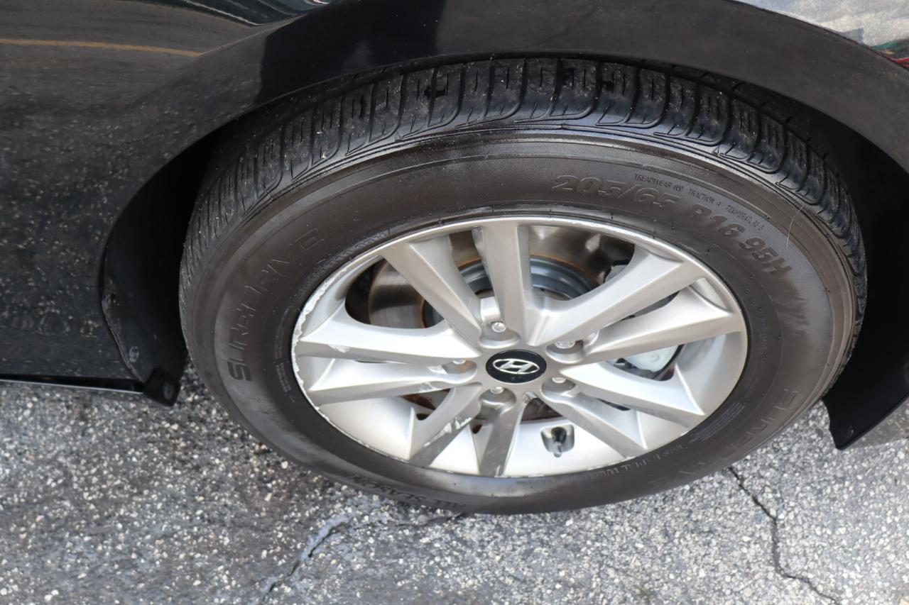 Hyundai Sonata 4dr Sdn 2.4L SE 2016