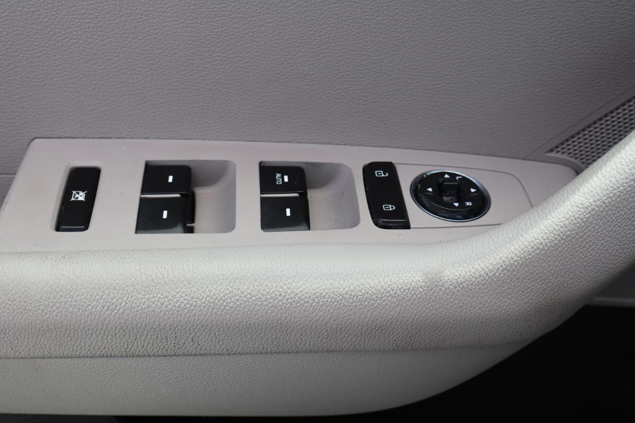 Hyundai Sonata 4dr Sdn 2.4L 2016