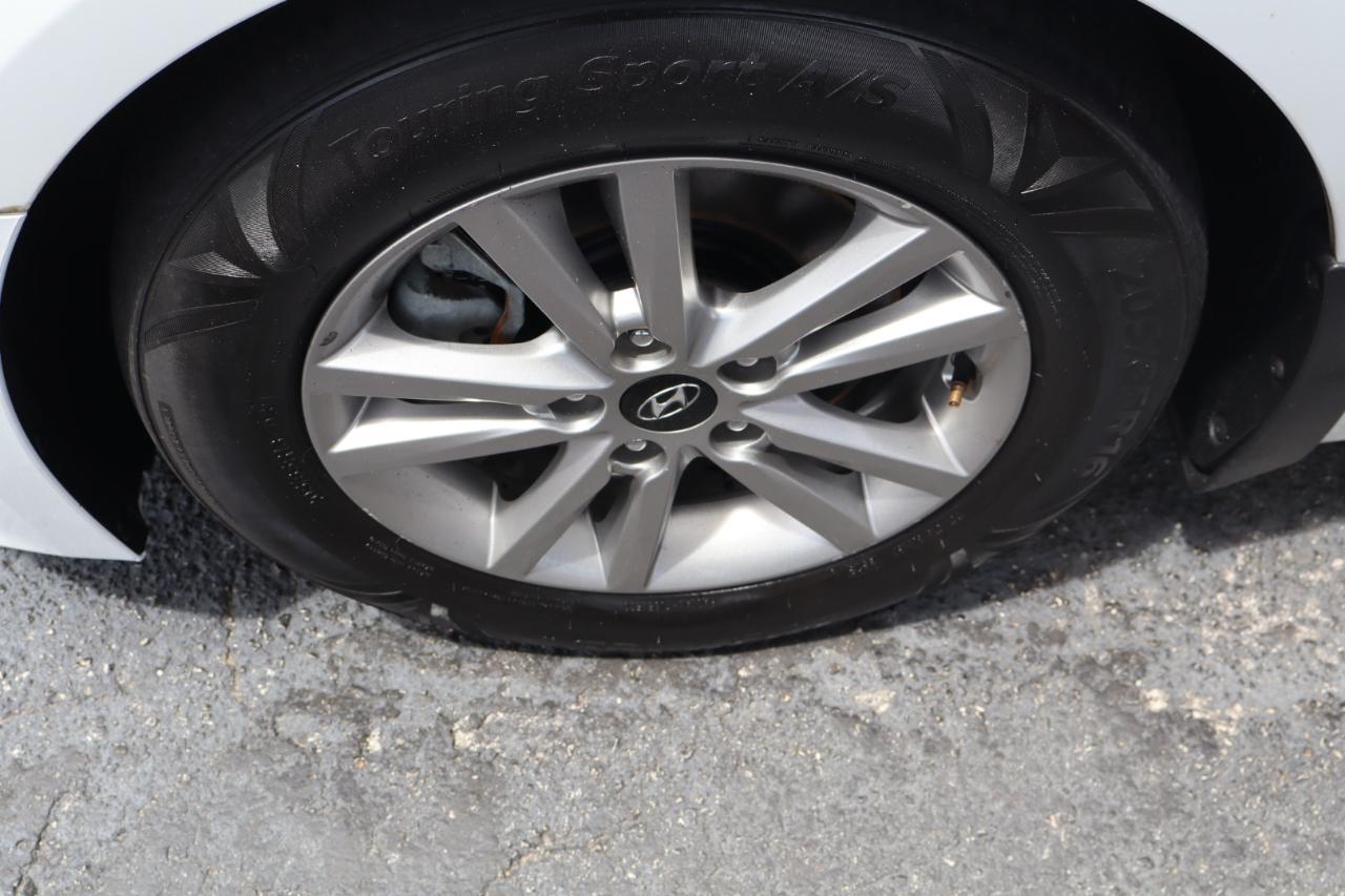 Hyundai Sonata 4dr Sdn 2.4L 2016