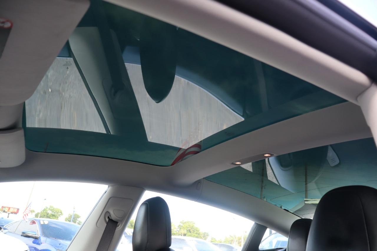 Tesla Model 3 Long Range Battery RWD 2018