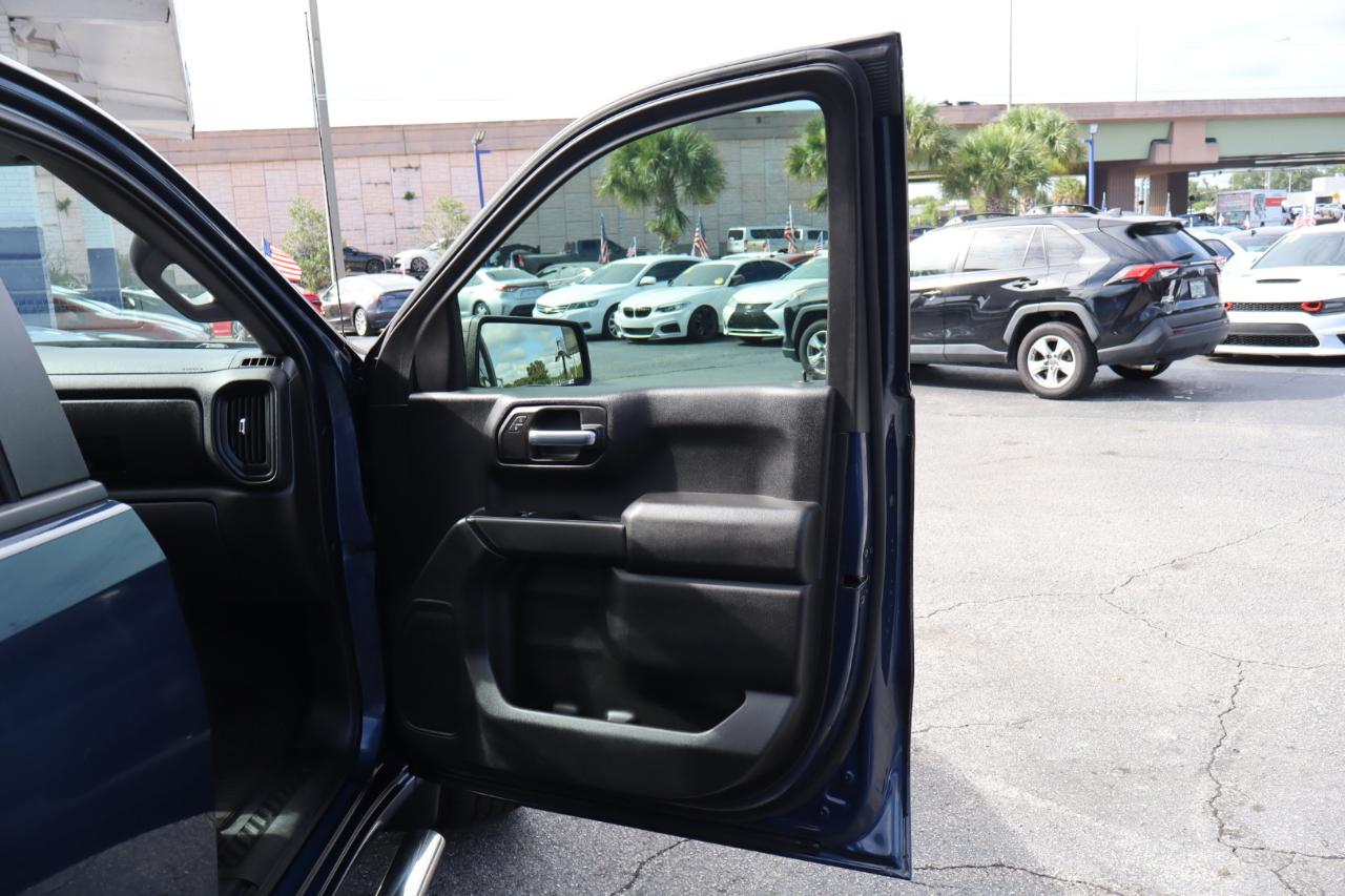 Chevrolet Silverado 1500 4WD Crew Cab 147" Custom 2019